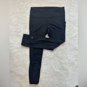 Lululemon crop leggings. Size 6. Black